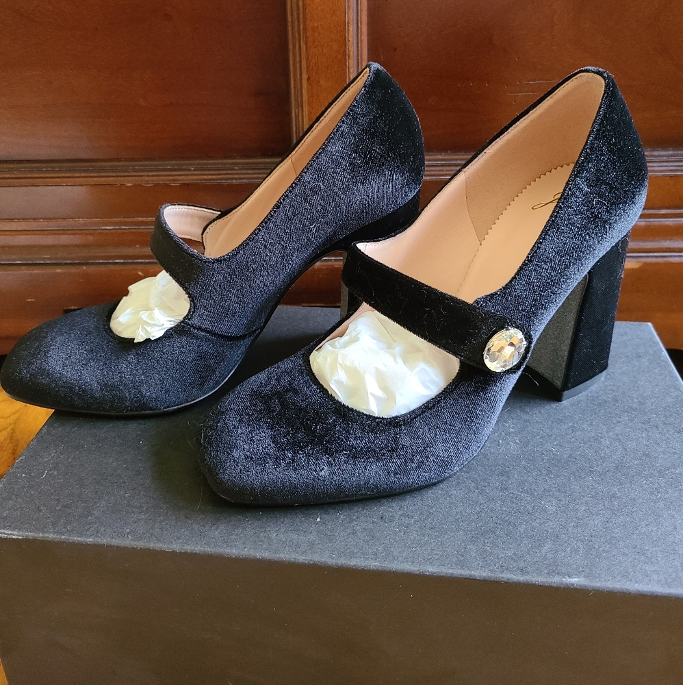 Jcrew Velvet Mary Jane pump with jewel